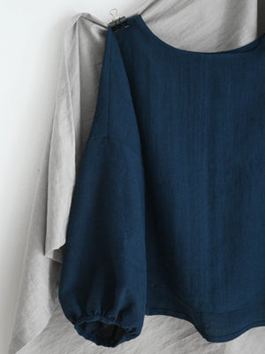 Puffy sleeves blouse