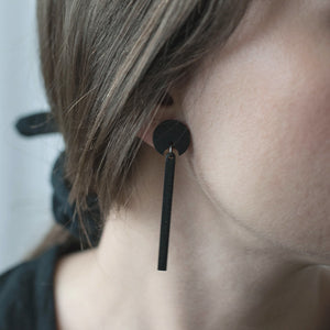 Minimal drop earrings | Moon line Accessories 
